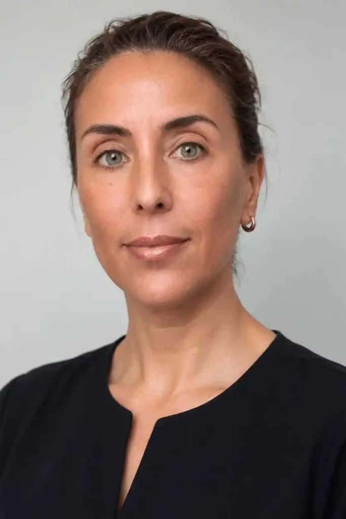 Porträt von Dr. med. Wayan Philipps, Fachärztin für Innere Medizin und Funktionelle Medizin in Berlin